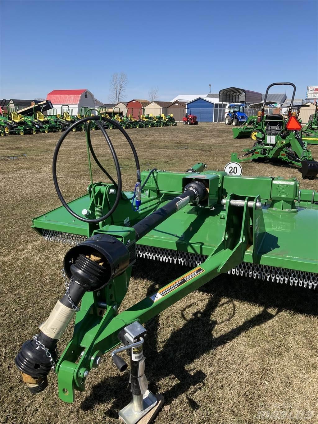 John Deere RC8M Rezači za bale, oprema za rezanje i odvajanje bal