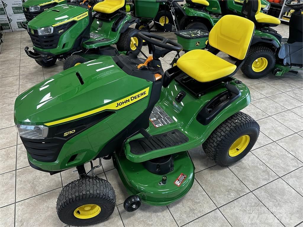 John Deere S110 Traktorske kosilice
