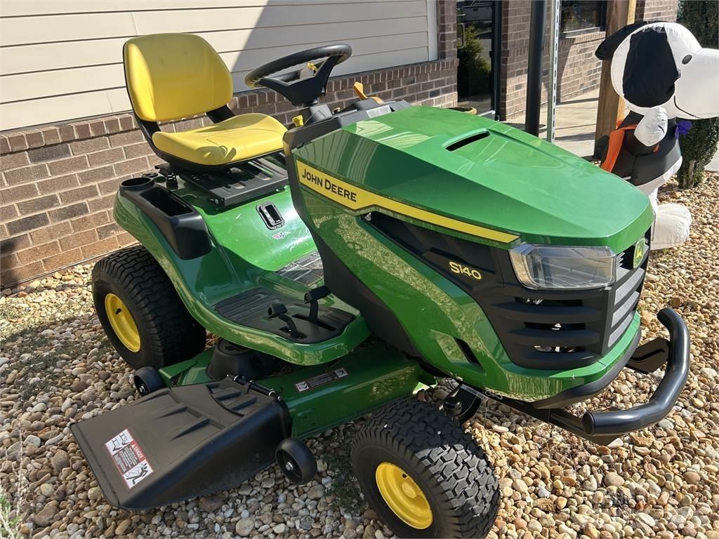 John Deere S140 Traktorske kosilice