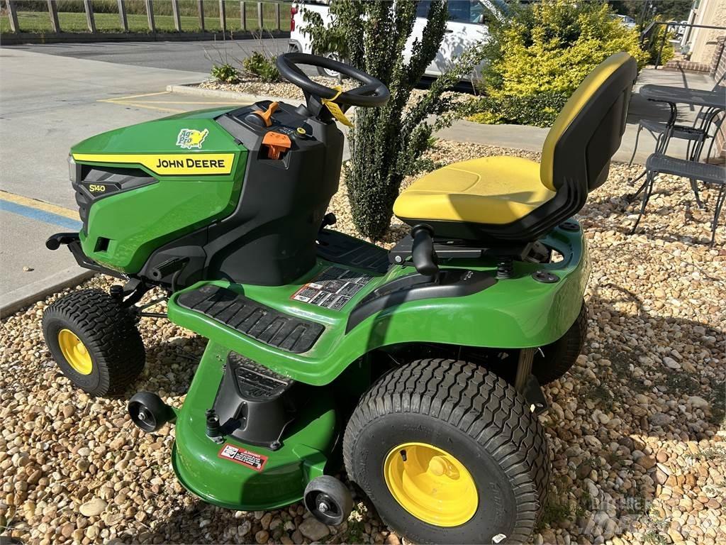 John Deere S140 Traktorske kosilice