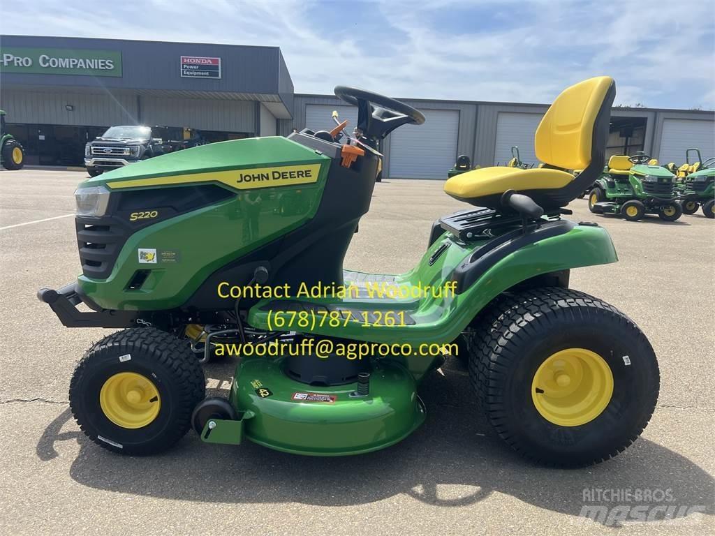 John Deere S220 Traktorske kosilice