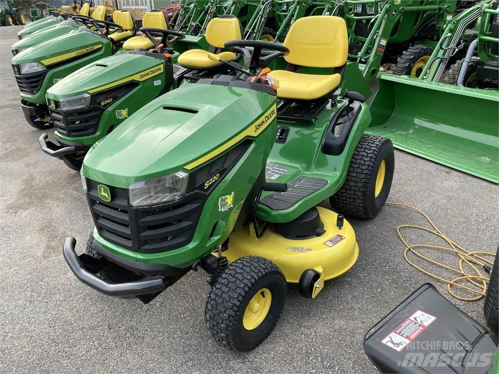 John Deere S220 Manji traktori