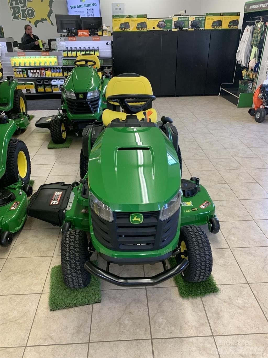 John Deere S240 Manji traktori