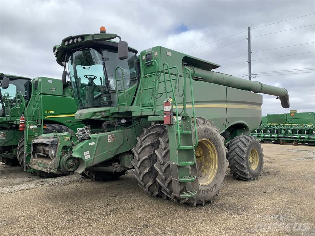 John Deere S680 Kombajni
