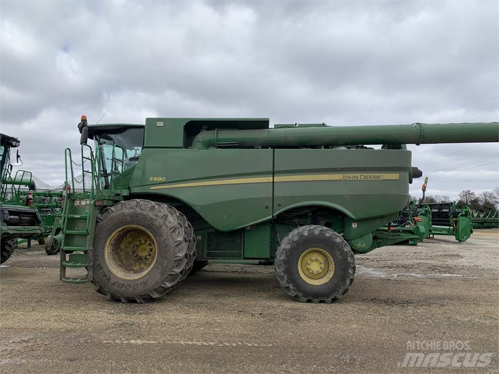 John Deere S680 Kombajni
