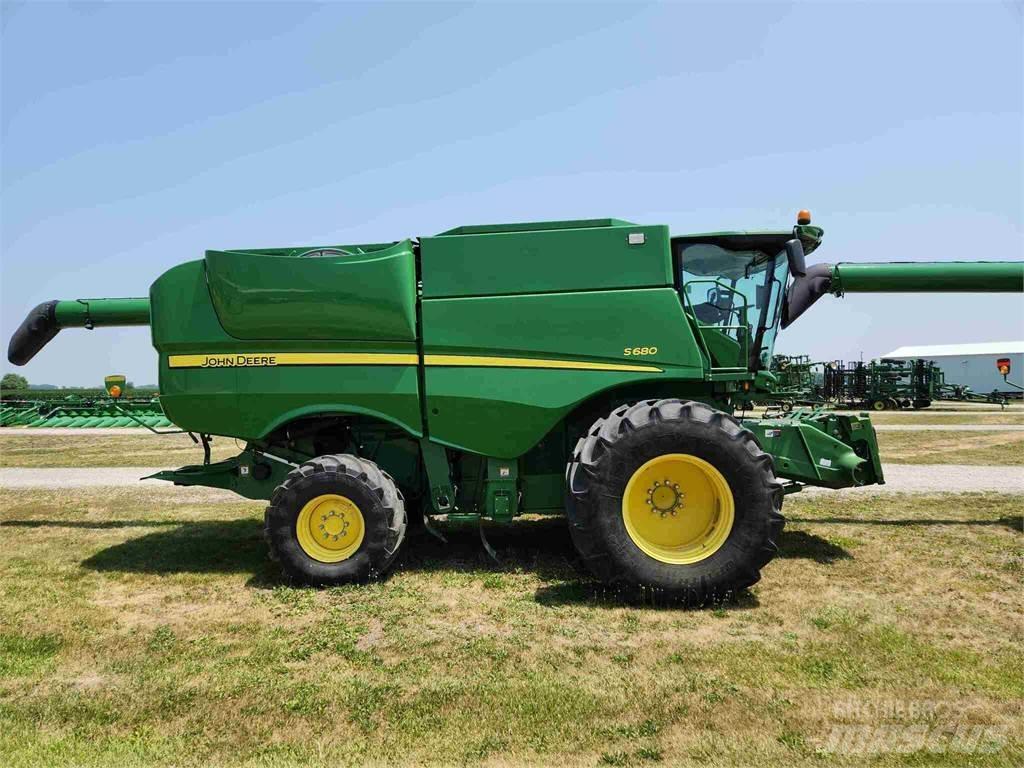 John Deere S680 Kombajni