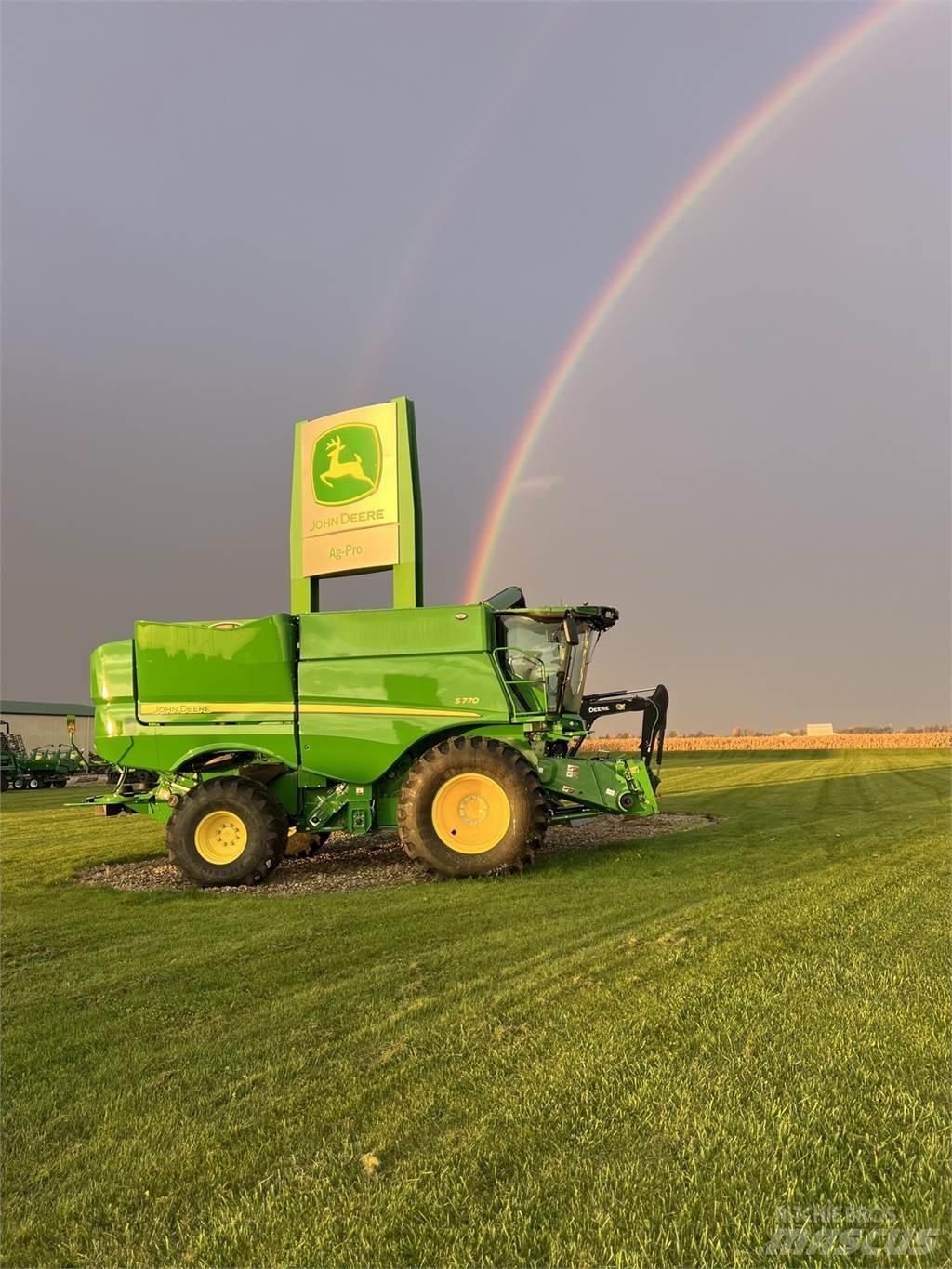 John Deere S770 Kombajni