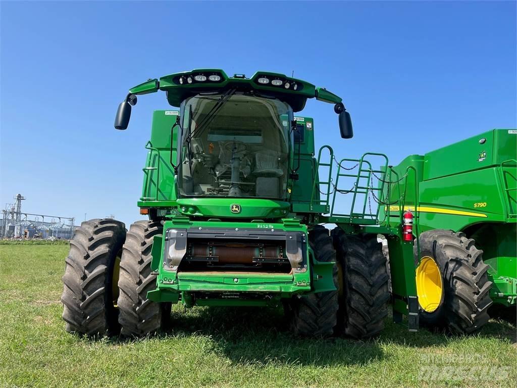 John Deere S790 Kombajni