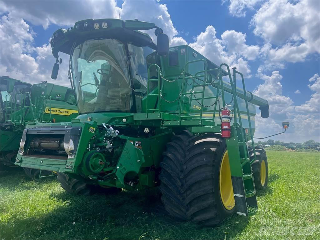 John Deere S790 Kombajni