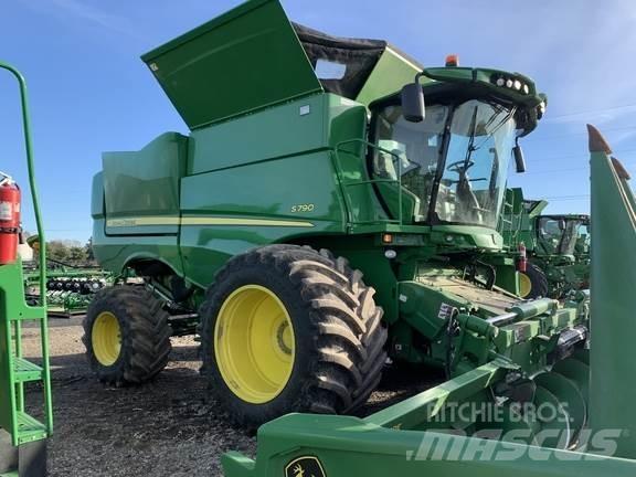 John Deere S790 Kombajni