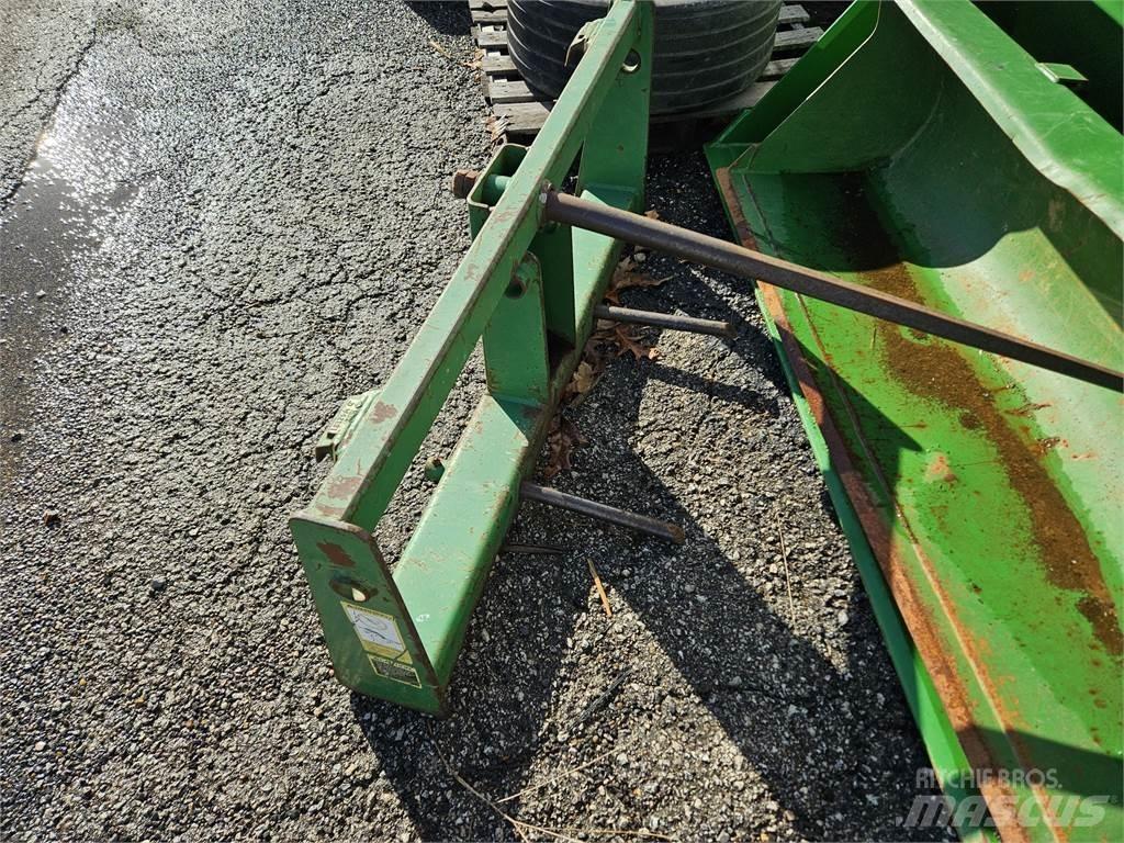 John Deere SE Ostala oprema za žetvu stočne hrane