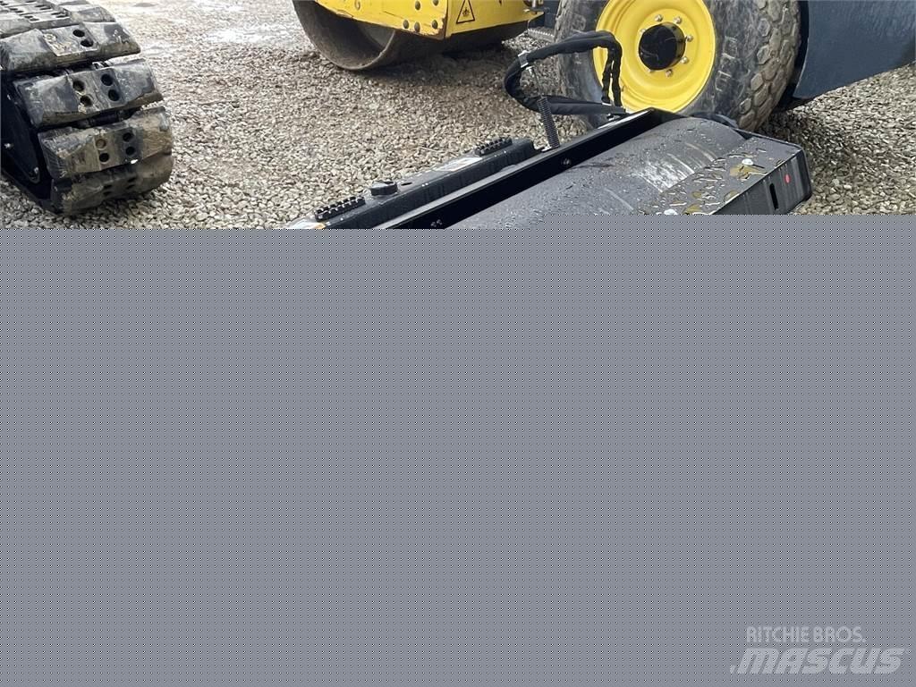 John Deere VR84C Ostalo za građevinarstvo