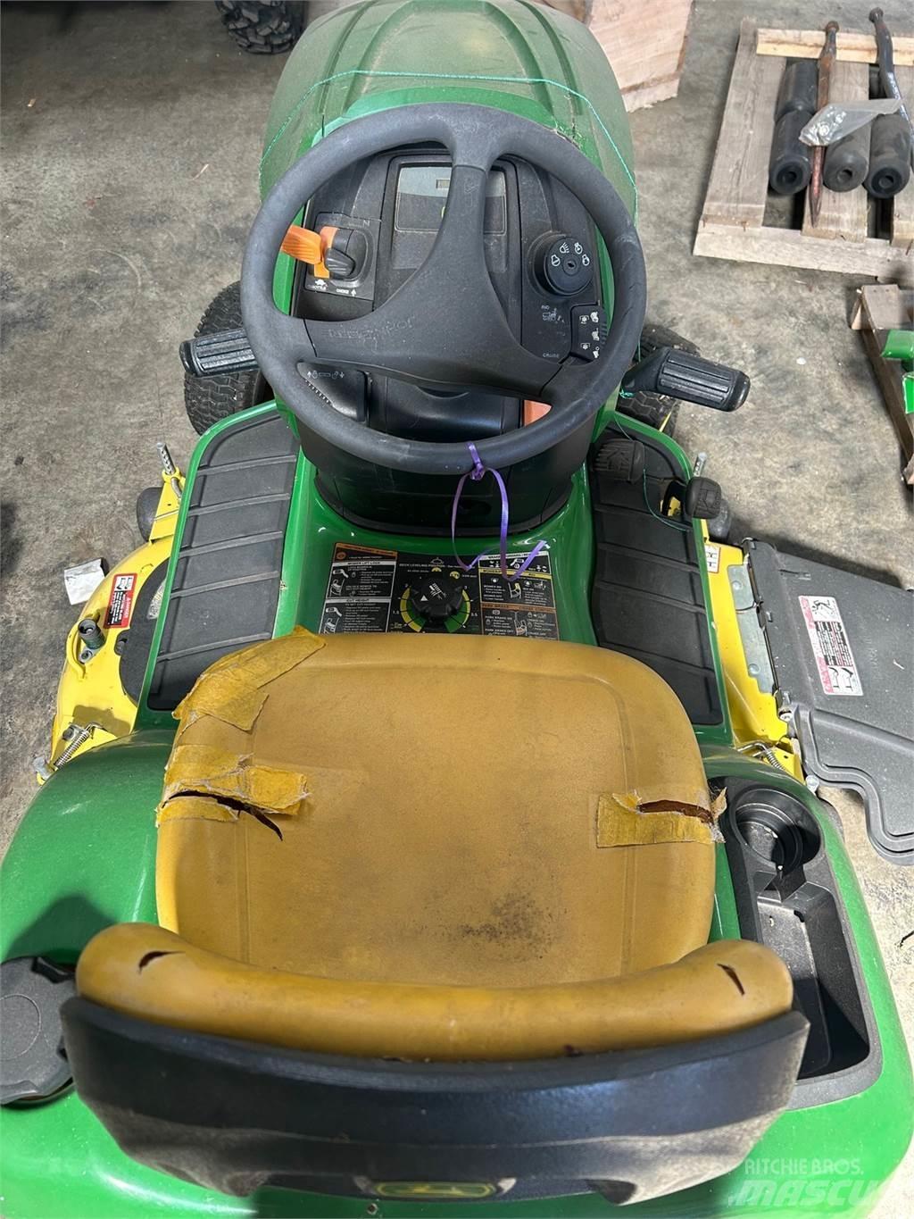 John Deere X300 Traktorske kosilice