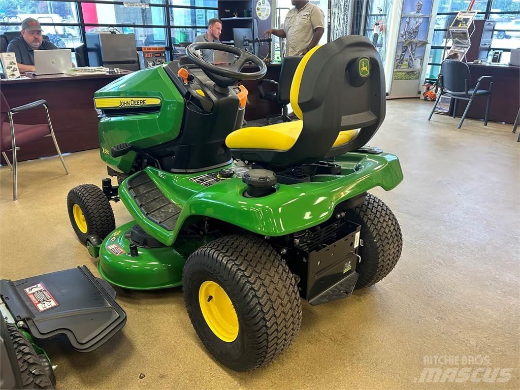 John Deere X330 Manji traktori