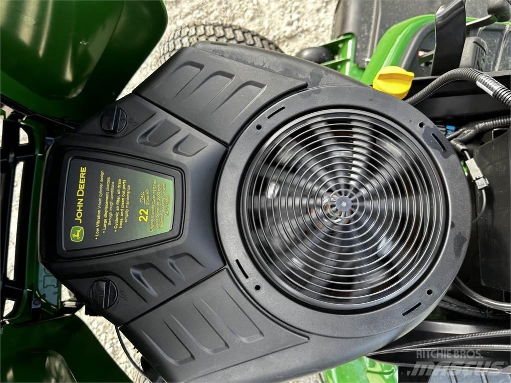John Deere X330 Manji traktori