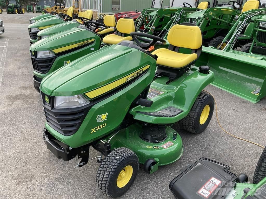 John Deere X330 Manji traktori