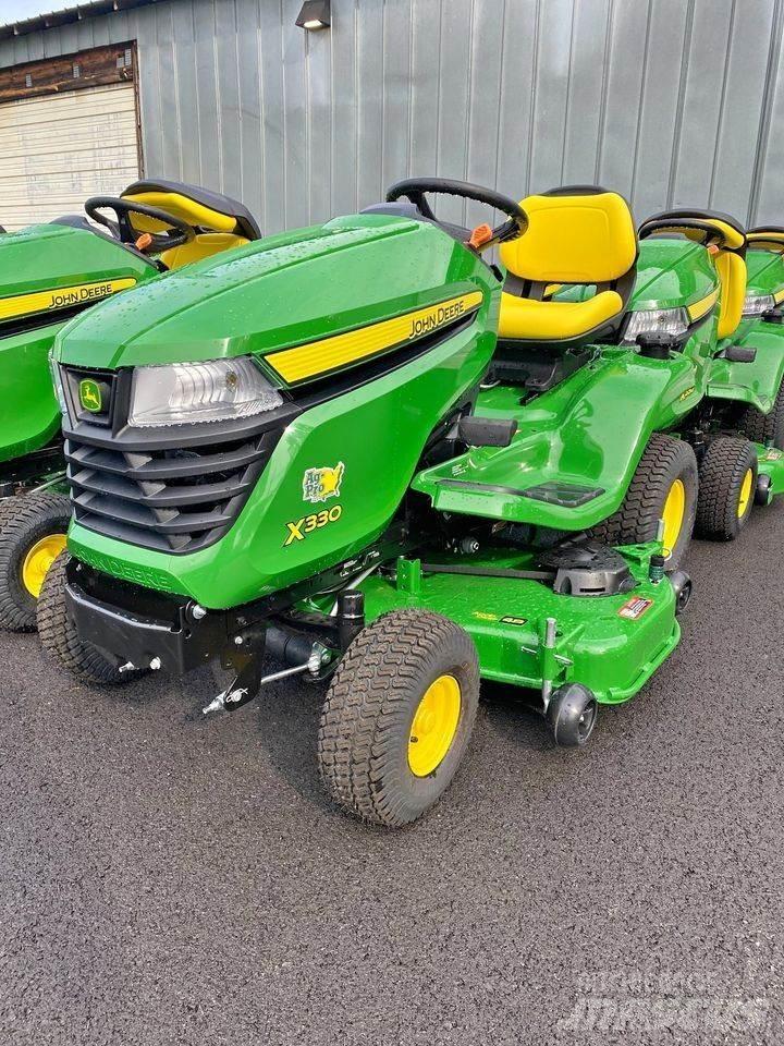John Deere X330 Manji traktori