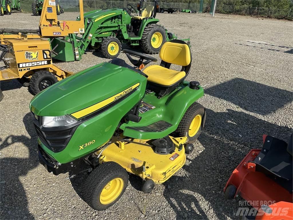 John Deere x380 Manji traktori