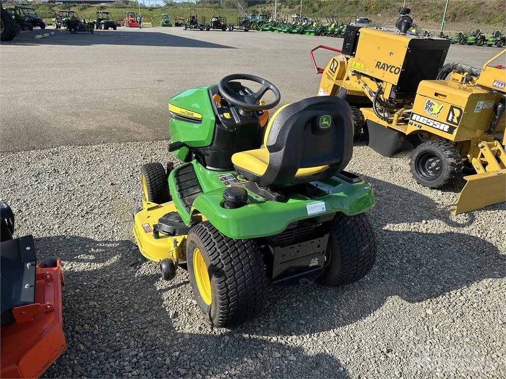 John Deere x380 Manji traktori