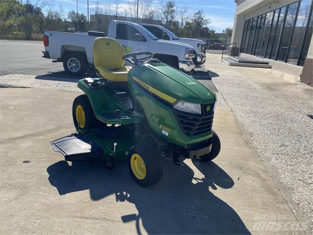 John Deere X380 Manji traktori