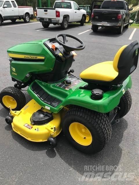 John Deere X380 Manji traktori