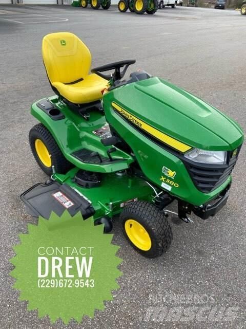 John Deere X380 Manji traktori