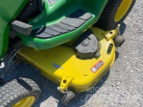 John Deere X380 Manji traktori