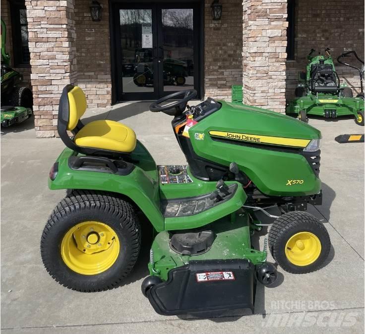 John Deere X570 Manji traktori