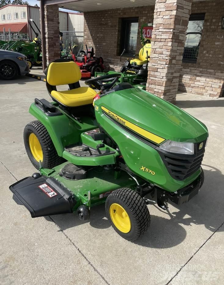 John Deere X570 Manji traktori