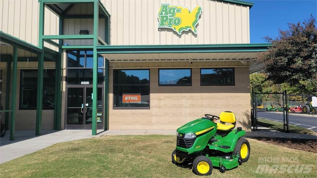 John Deere X570 Manji traktori