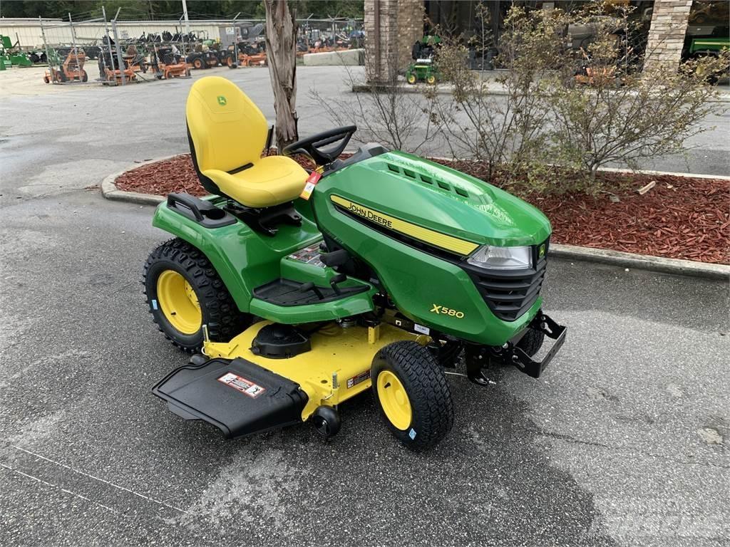 John Deere X580 Manji traktori