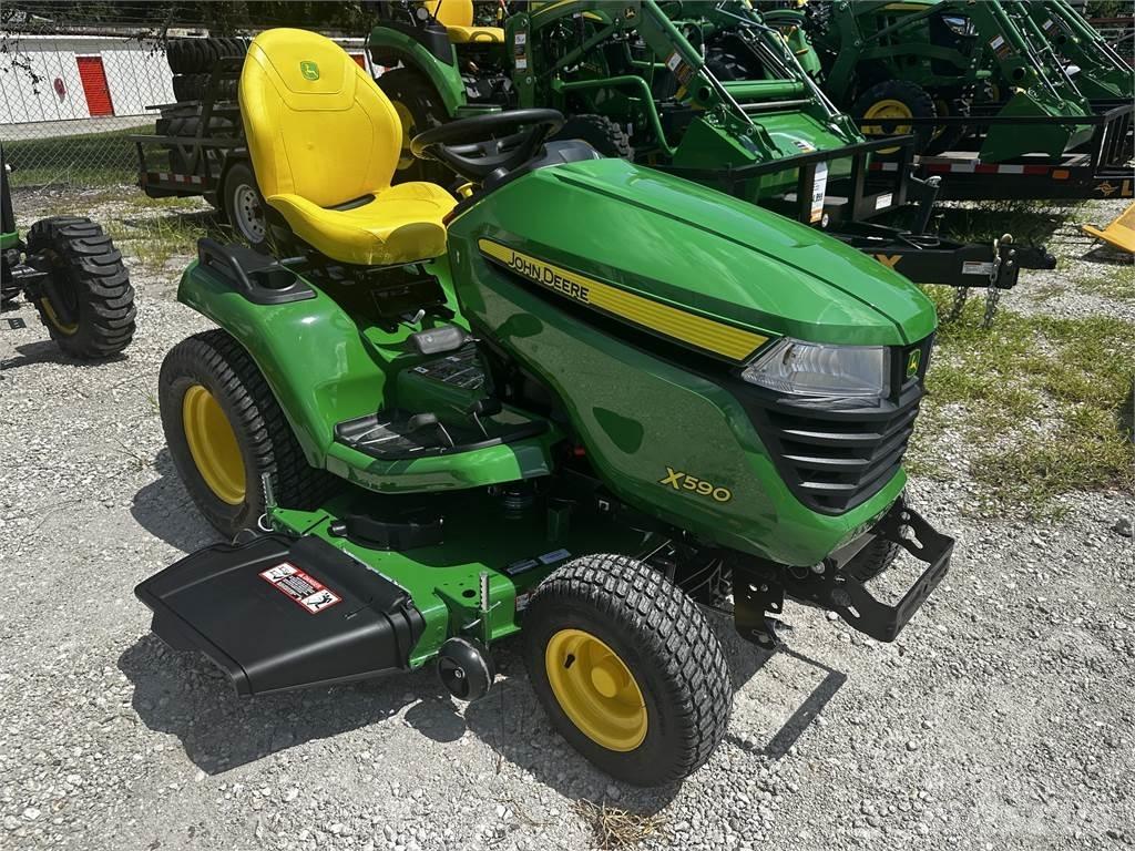 John Deere X590 Manji traktori