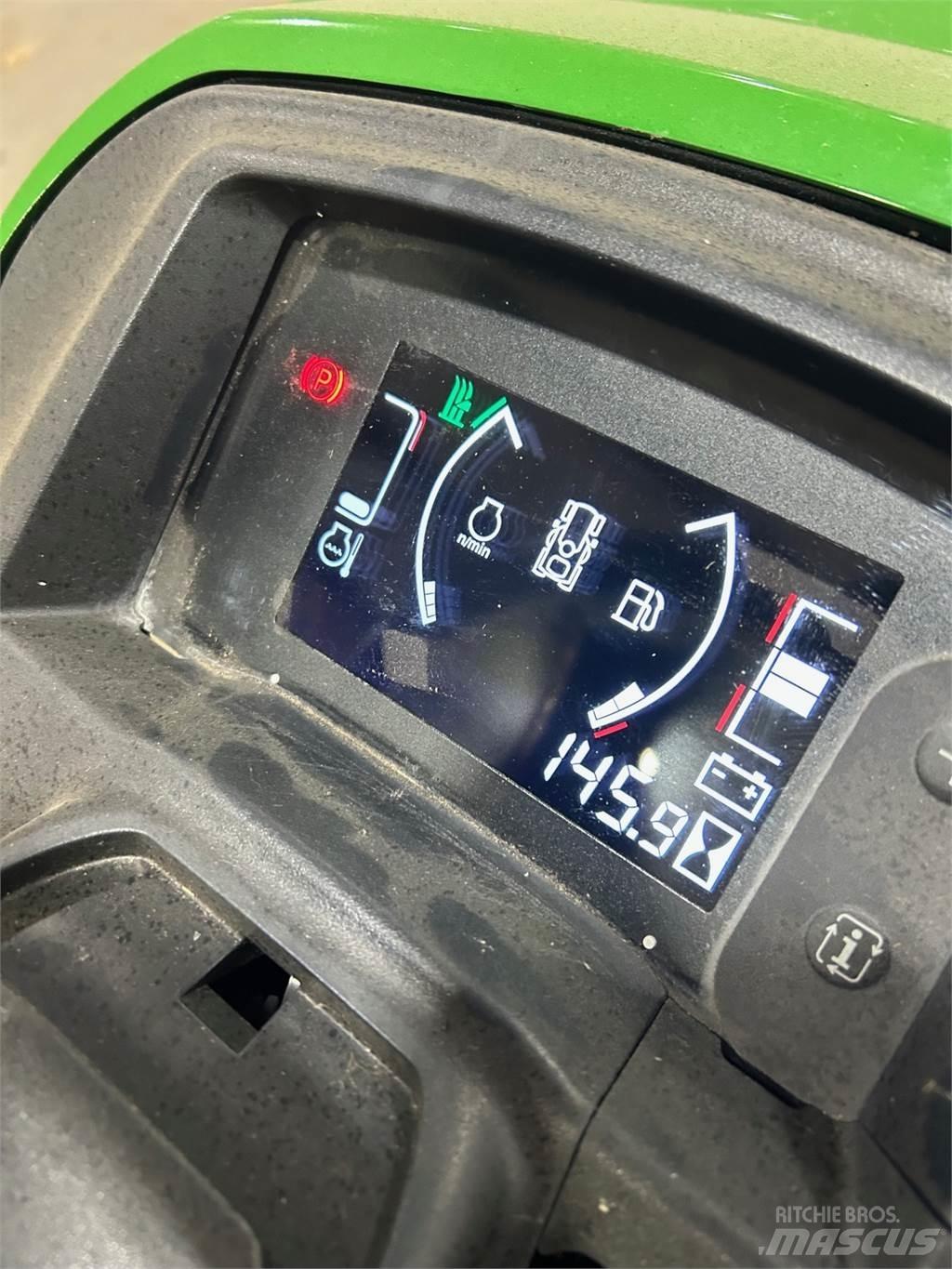 John Deere X730 Manji traktori