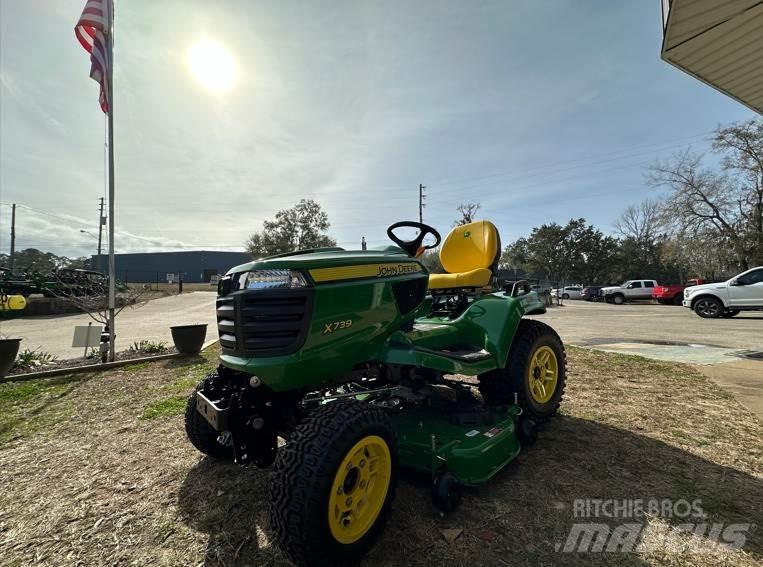 John Deere X739 Manji traktori