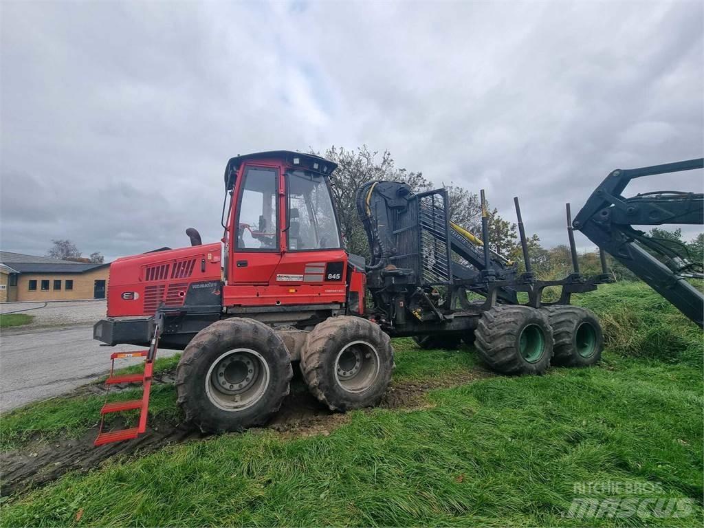 Komatsu 845 Forvarderi