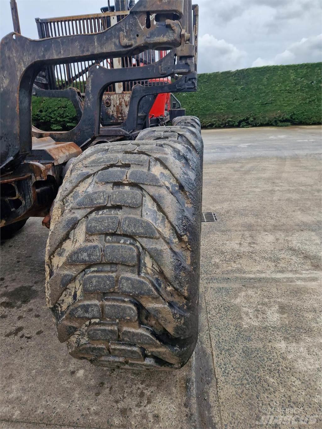Komatsu 855 Forvarderi