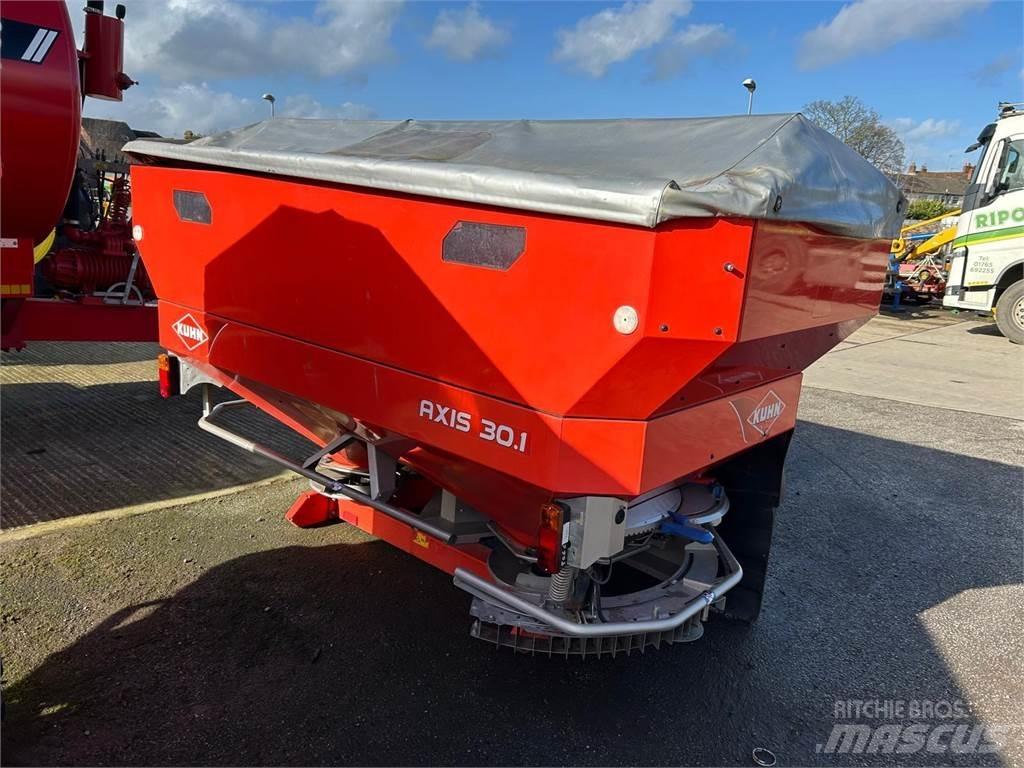 Kuhn Axis 30.1 Rasturači mineralnog đubriva