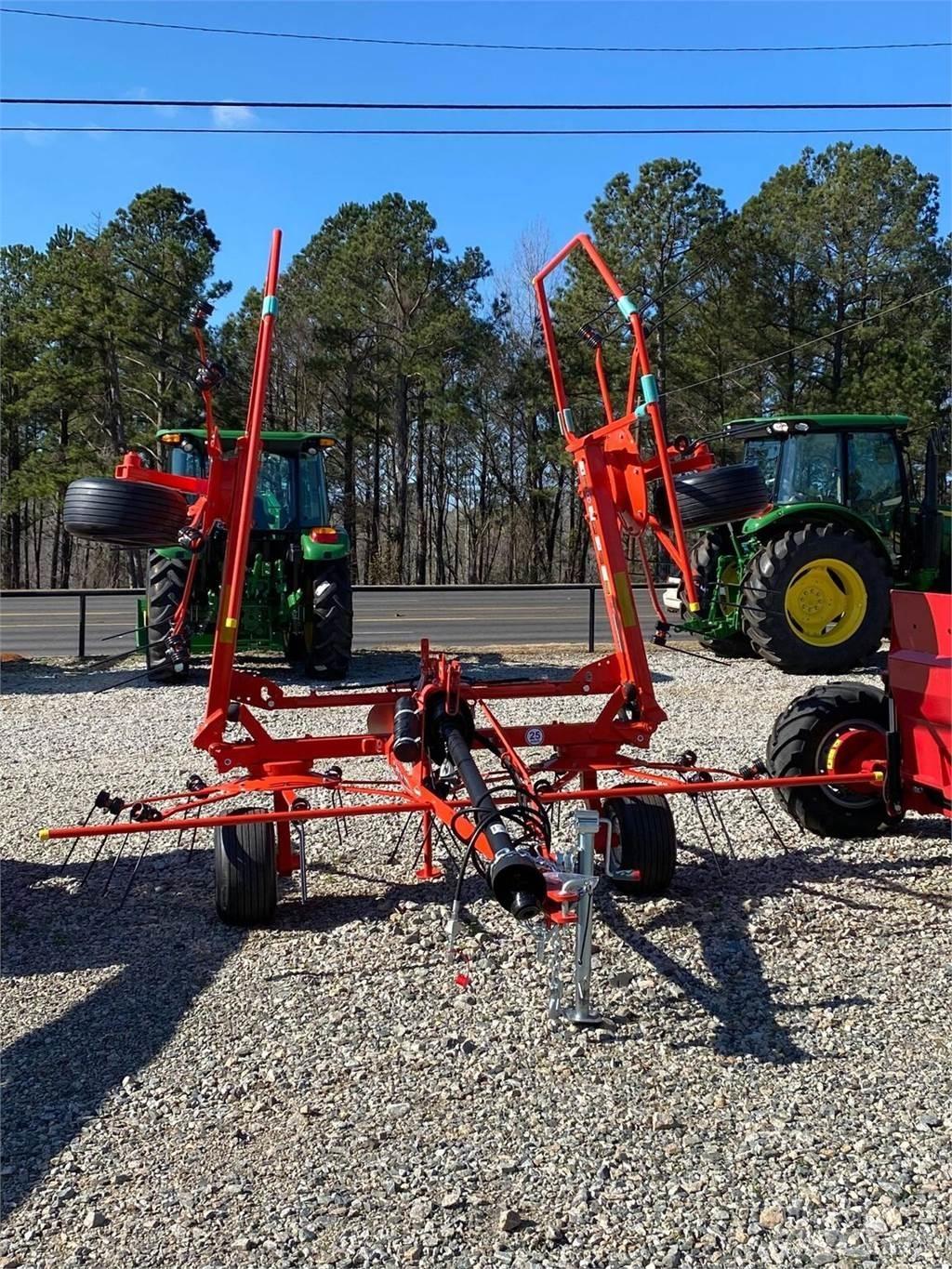 Kuhn GF5202T Okretači i sakupljači sena