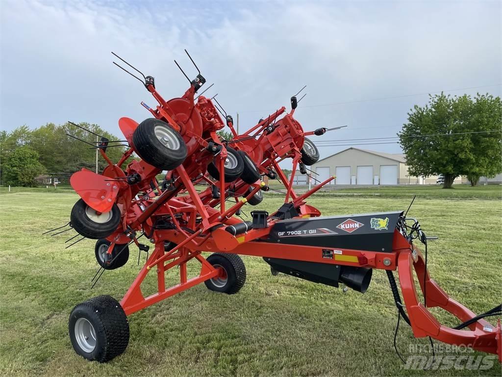 Kuhn GF7902 Okretači i sakupljači sena