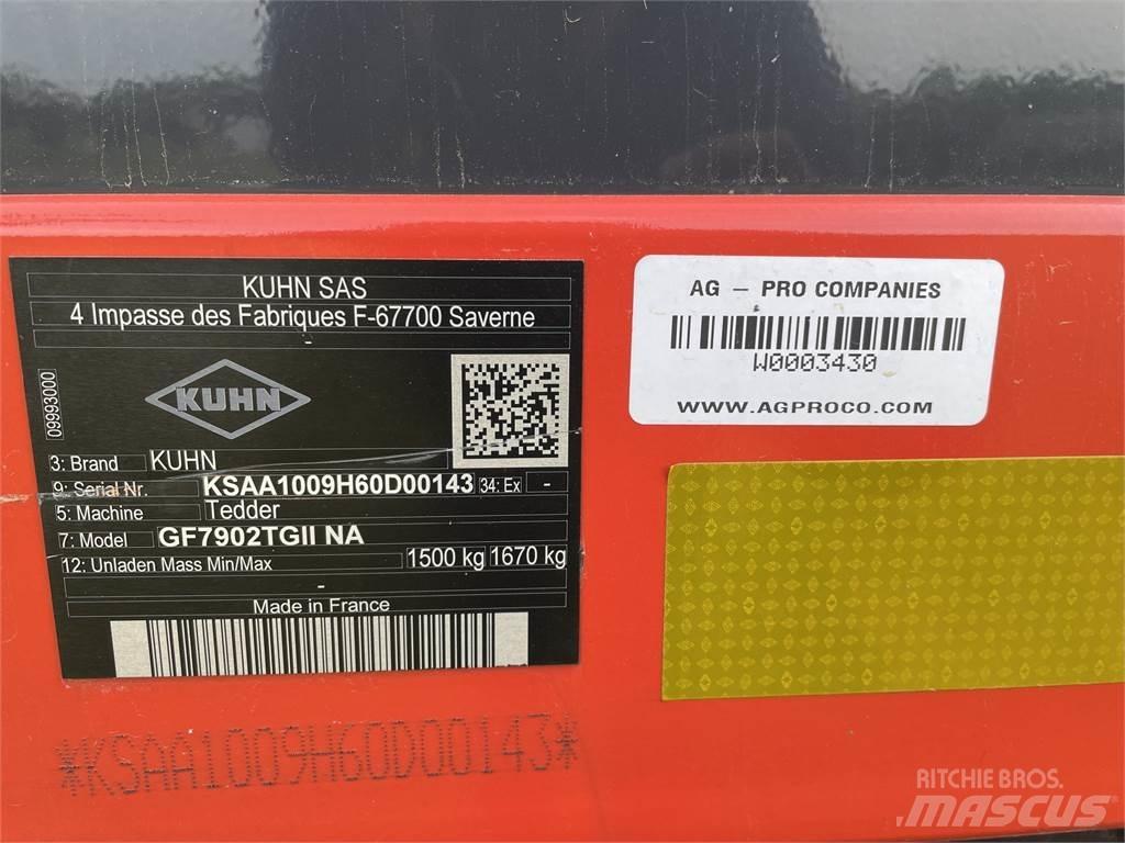 Kuhn GF7902 Okretači i sakupljači sena