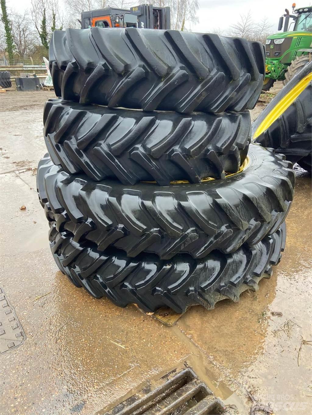  Row Crop Wheels Gume, točkovi i felne