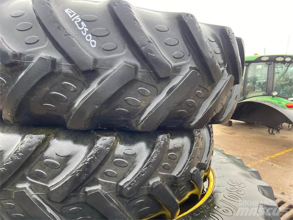  Row Crop Wheels Gume, točkovi i felne