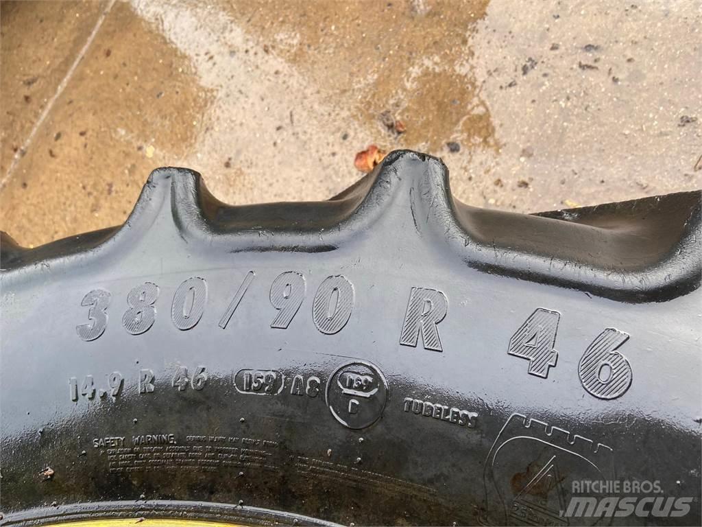  Row Crop Wheels Gume, točkovi i felne