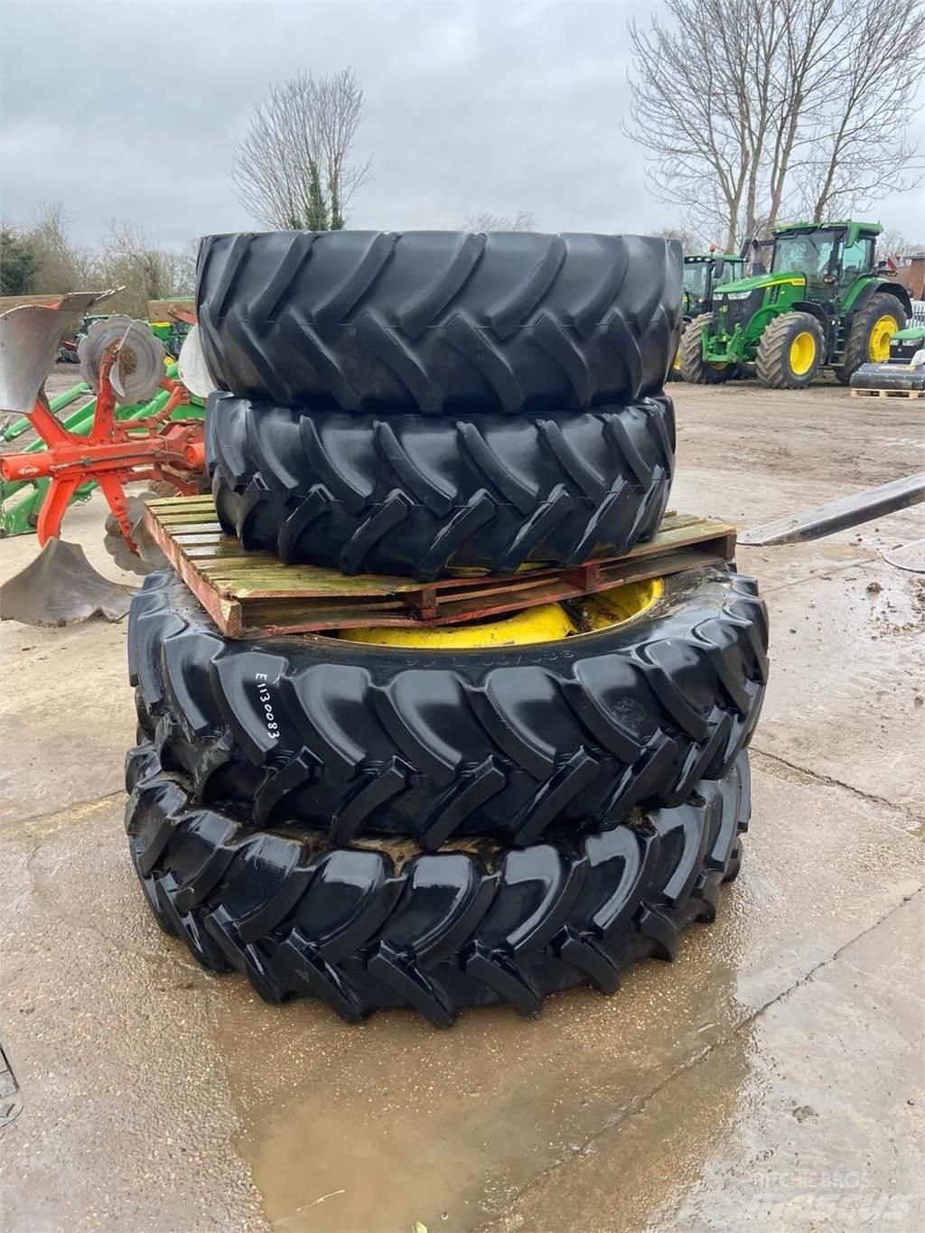  Row Crop Wheels Gume, točkovi i felne