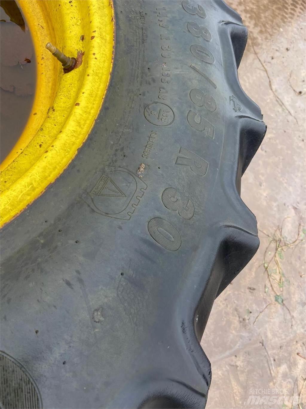  Row Crop Wheels Gume, točkovi i felne