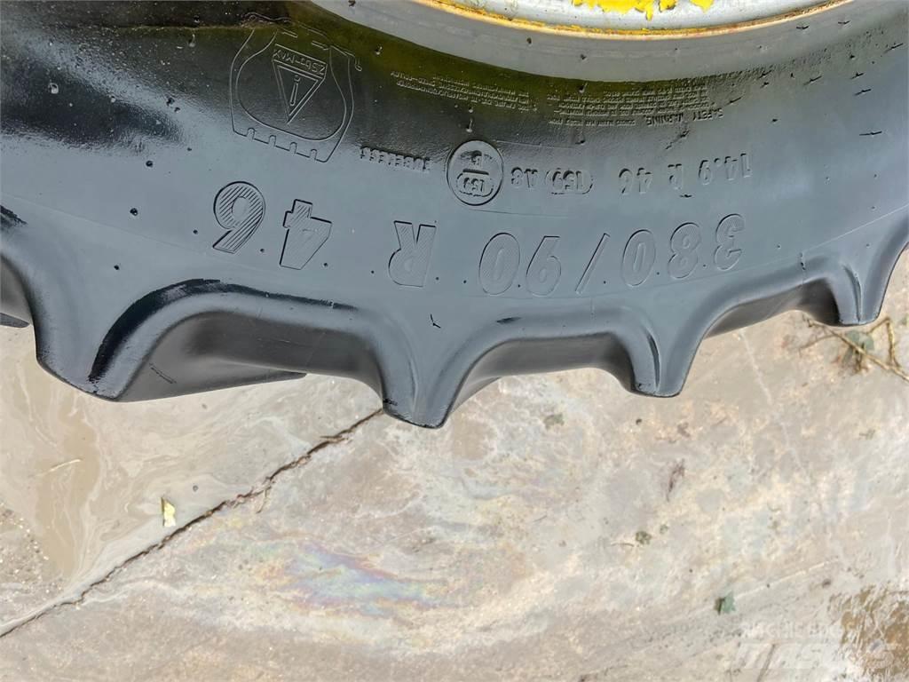  Row Crop Wheels Gume, točkovi i felne