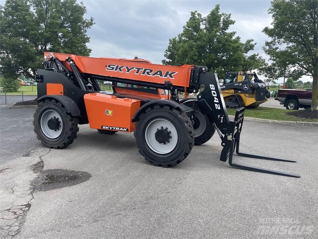 SkyTrak 8042 Teleskopski viljuškari