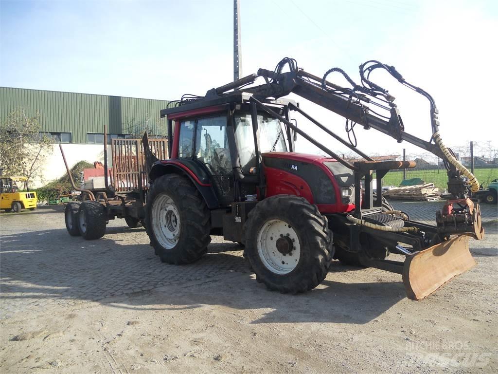 Valtra N121 Kranovi i utovarivači