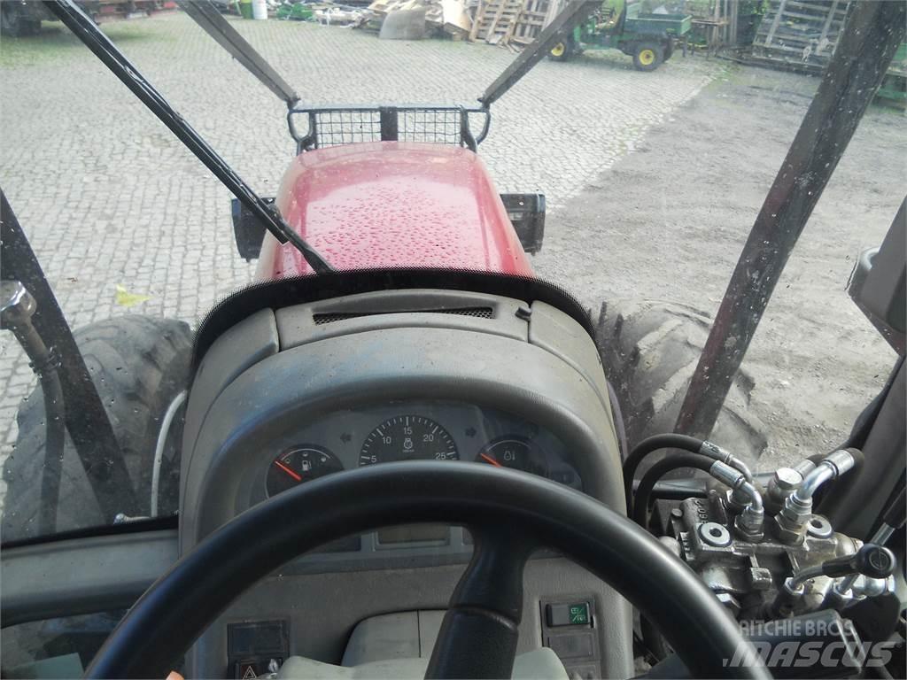 Valtra T121 Kranovi i utovarivači