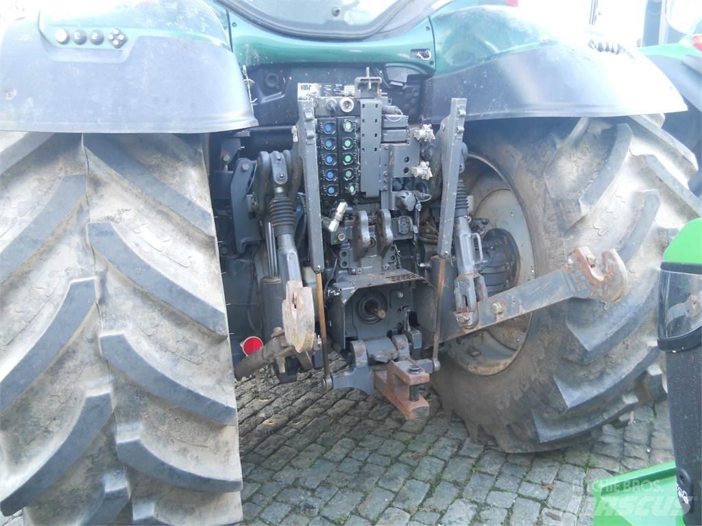 Valtra T174 Traktori